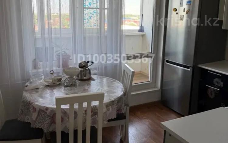 2-бөлмелі пәтер · 52 м² · 6/9 қабат, 5мкр 31, бағасы: 18.5 млн ₸ в Аксае — фото 2