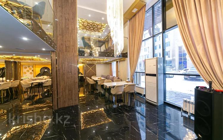 Еркін, кеңселер, дүкендер мен бутиктер, қоймалар, қоғамдық тамақтану орны, сұлулық салондары, медорталықтар мен дәріханалар, білім орталықтары, ойын-сауық · 547 м², бағасы: 329 млн 〒 в Астане, Есильский р-н — фото 19