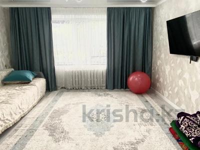 4-комнатная квартира · 76.6 м² · 1/9 этаж, Майкудук, 19й микрорайон за 23.5 млн ₸ в Караганде, Алихана Бокейханова р-н