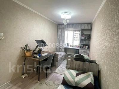 3-бөлмелі пәтер · 58.7 м² · 5/5 қабат, мкр Аксай-2 5 — Ул Момышулы, бағасы: 40 млн ₸ в Алматы, Ауэзовский р-н