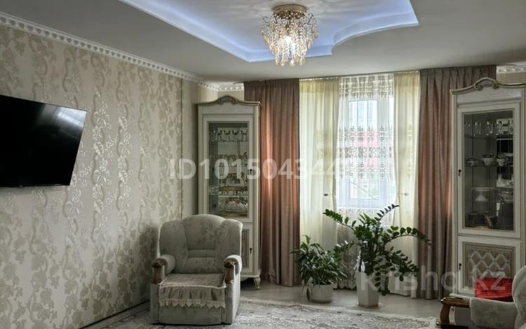 2-бөлмелі пәтер · 95 м² · 1/5 қабат, Санкибай батыра 153/6 — Район Юнис сити, бағасы: 32.5 млн ₸ в Актобе — фото 2
