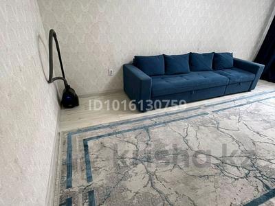 2-бөлмелі пәтер · 45 м² · 3/5 қабат, Карасай батыра 6 — школа 36, жд колледж, бағасы: 19 млн ₸ в Астане, Сарыарка р-н
