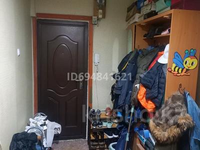 3-бөлмелі пәтер, 64 м², 2/5 қабат, 2микрорайон, бағасы: 18 млн 〒 в Таразе