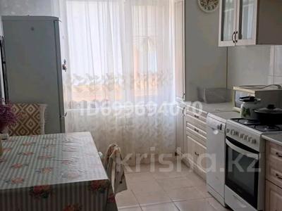 2-бөлмелі пәтер · 57 м² · 3/5 қабат, мкр Нурсая, Мкрн Нурсая 1/3, бағасы: 250 000 〒 в Атырау