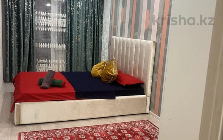 1-комнатная квартира · 48 м² · 2/5 этаж, Абая 107 за 13 000 〒 в Уральске — фото 2