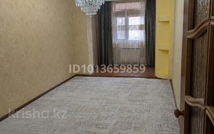 3-комнатная квартира · 70 м² · 1/5 этаж, 6-й мкр 4 за 20 млн ₸ в Актау — фото 12