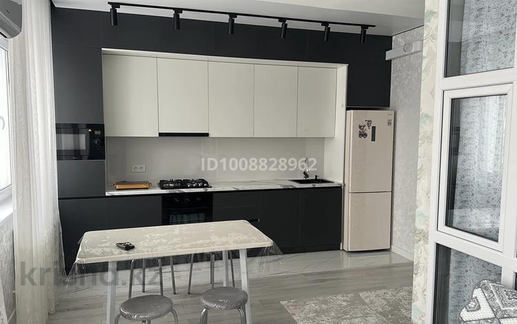 1-комнатная квартира · 48 м² · 3/5 этаж, 20-й микрорайон 17 за 200 000 〒 в Алматы, Алатауский р-н — фото 2