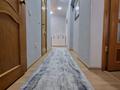 2-комнатная квартира, 65 м², 2/3 этаж помесячно, проспект Азаттык 24 за 200 000 〒 в Атырау — фото 2