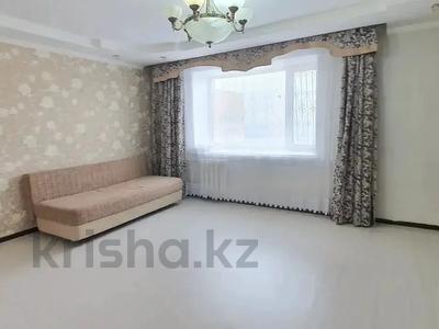 3-комнатная квартира, 80 м², 9/10 этаж, Мустафина за 26.5 млн 〒 в Астане, Алматы р-н