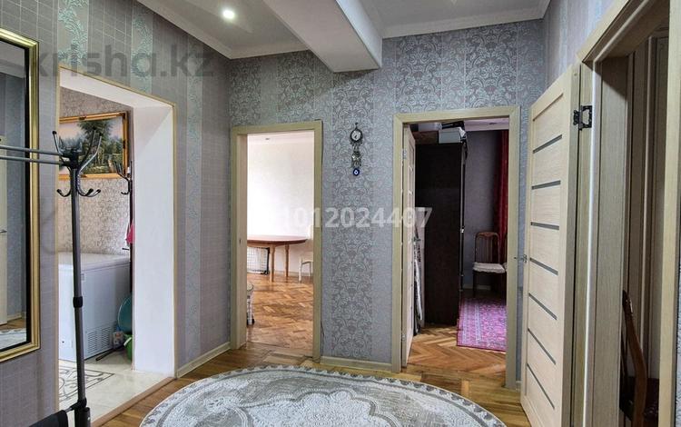 3-комнатная квартира · 80 м² · 3/5 этаж, Есенберлина 27 — 6 микрорайон за 33 млн ₸ в Жезказгане — фото 2