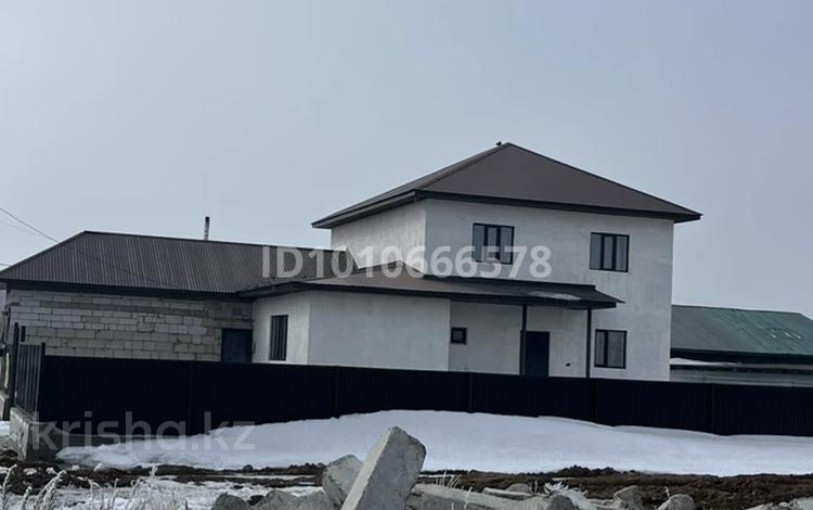 Отдельный дом · 6 комнат · 221.2 м² · 10 сот., Қонаев 13 за 60 млн ₸ в Кояндах — фото 2