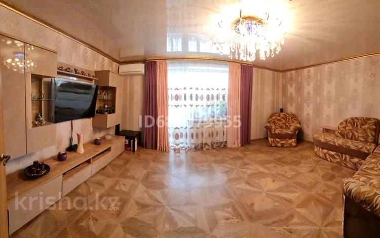 2-комнатная квартира, 81 м², 5/5 этаж, Валиханова 46 за 32.4 млн 〒 в Петропавловске — фото 7