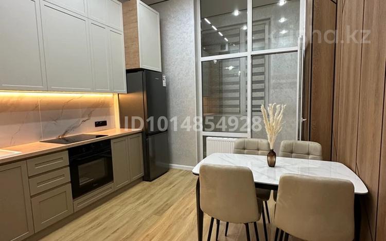 1-бөлмелі пәтер · 40 м² · 1 қабат, Толе Би 274, бағасы: 42 млн ₸ в Алматы, Алмалинский р-н — фото 2
