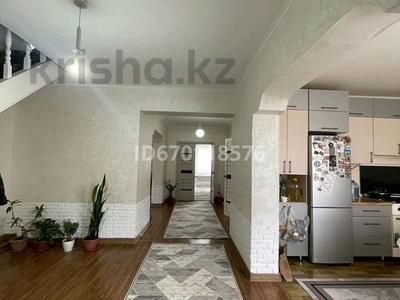Жеке үй · 8 бөлме · 181 м² · 13 жүзд., Мамыр 21 — Барибаева, бағасы: 40 млн ₸ в Бекболате