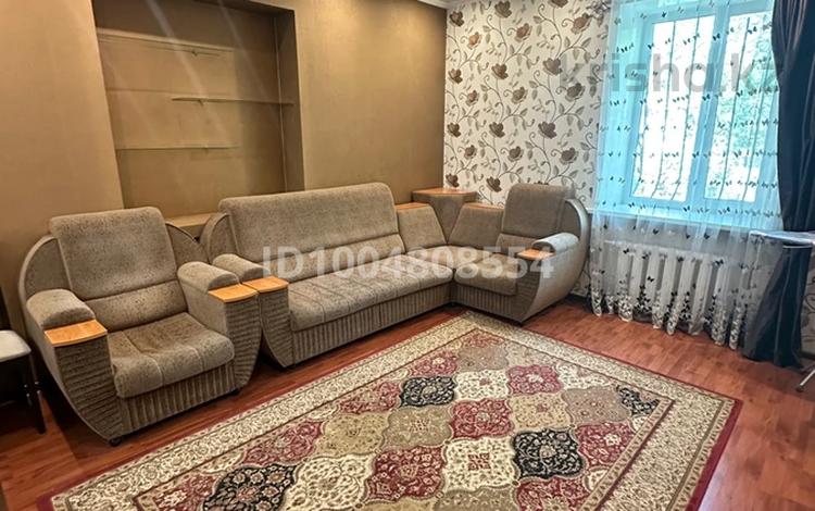 2-бөлмелі пәтер · 60 м² · 2/2 қабат, мкр Новый Город — Гоголя/Абая, бағасы: 160 000 ₸ в Караганде, Казыбек би р-н — фото 4