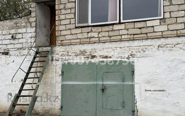 Гараж · 250 м² · Железнодорожный дом 40 за 200 000 〒 в Актобе, мкр Москва — фото 2