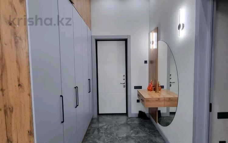 4-комнатная квартира · 164 м² · 1/10 этаж, 18А мкр 7 за 74 млн ₸ в Актау — фото 2