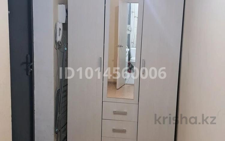 1-бөлмелі пәтер · 40 м² · 5/9 қабат, гагарин 1 — 22 школа, бағасы: 15 млн ₸ в Уральске — фото 2