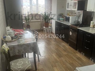 1-бөлмелі пәтер · 52 м² · 4/10 қабат, Набережная 86, бағасы: 15.5 млн ₸ в Актобе, мкр. Курмыш