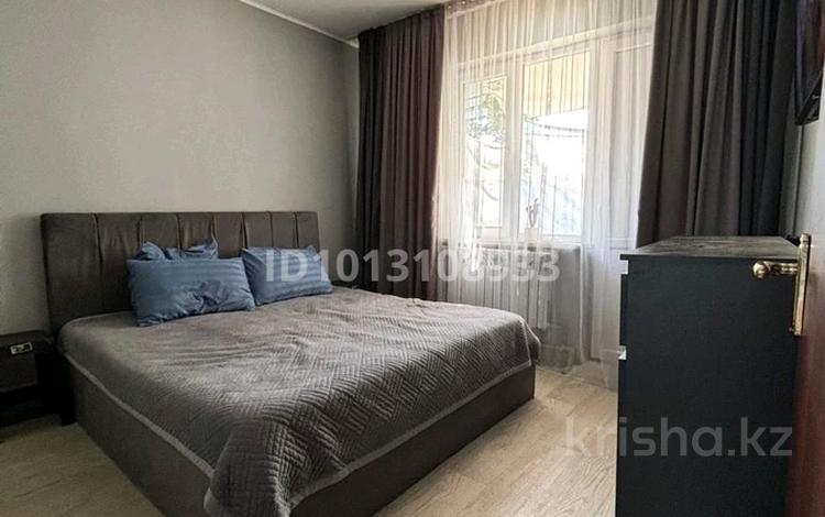 Отдельный дом · 4 комнаты · 100 м² · 10 сот., Азербаева 70 за 43 млн ₸ в Боралдае (Бурундай) — фото 2