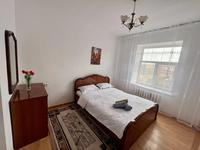 3-бөлмелі пәтер, 70 м², 2/9 қабат тәулігіне, Желтоксан 11в, бағасы: 15 000 〒 в 