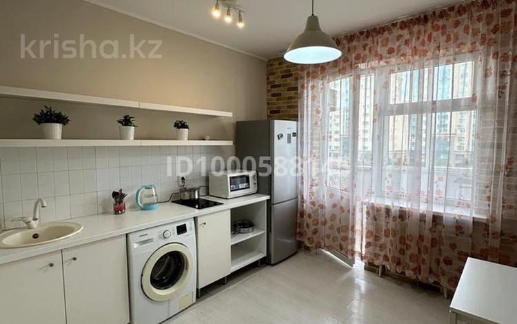 1-комнатная квартира · 40 м², Мәңгілік Ел 19 — Алматы-Керей Жәнібек за 10 000 〒 в Астане, Есильский р-н — фото 2