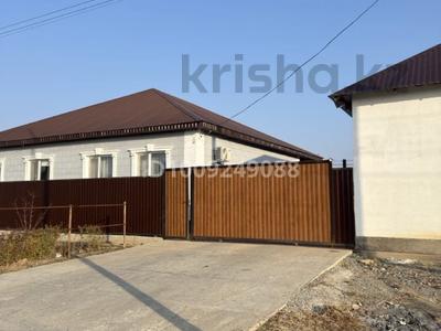 Часть дома · 5 комнат · 195 м² · 8.75 сот., мкр Аксай-2, 15 2 за 34 млн 〒 в Атырау