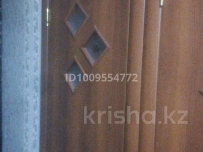 2-комнатная квартира · 47 м² · 1/5 этаж, Майкудук, Майкудук, 15й микрорайон 19 — Около дороги за 16.2 млн 〒 в Караганде, Алихана Бокейханова р-н