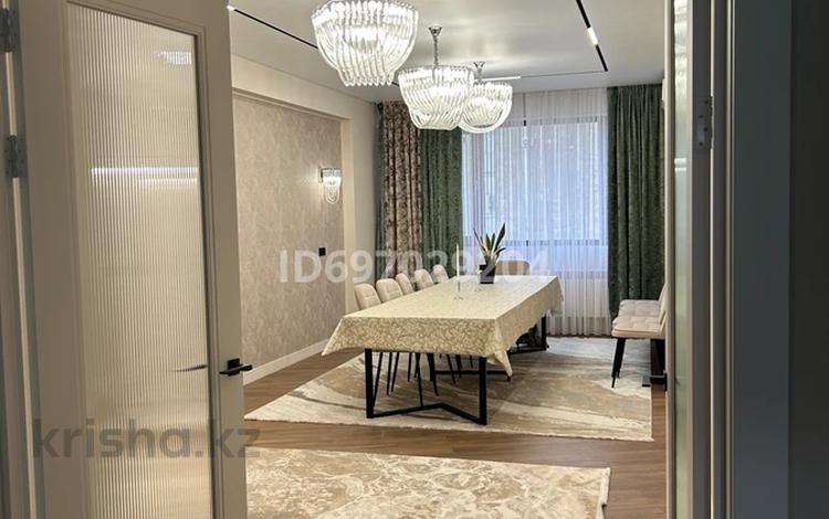 3-бөлмелі пәтер · 108 м² · 4/9 қабат, Сейфуллина 297/7, бағасы: 128 млн ₸ в Алматы, Бостандыкский р-н — фото 2
