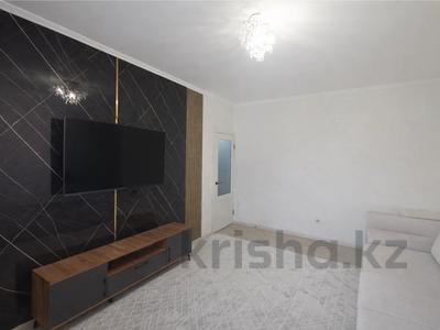 3-бөлмелі пәтер · 81 м² · 1/11 қабат, Юго-Восток ш/а., Сарыарка — Шахтеров, Республики, Старая Корзина, бағасы: 30.5 млн ₸ в Караганде, Казыбек би р-н