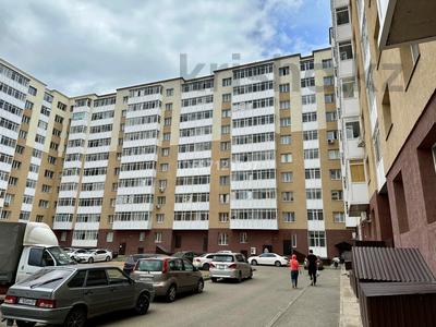 3-бөлмелі пәтер, 95 м², 9/9 қабат, Жумабаева 60/4, бағасы: 35 млн 〒 в Астане, Алматы р-н