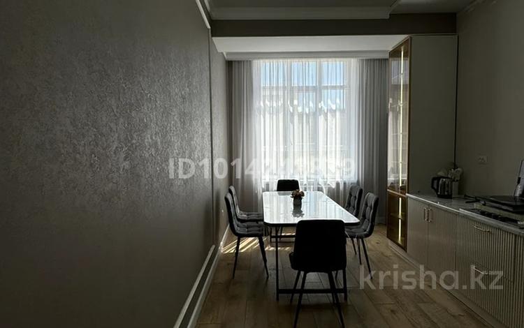 2-бөлмелі пәтер · 80 м² · 2/10 қабат, 18А ш/а 7, бағасы: 38 млн ₸ в Актау, 18А мкр — фото 2