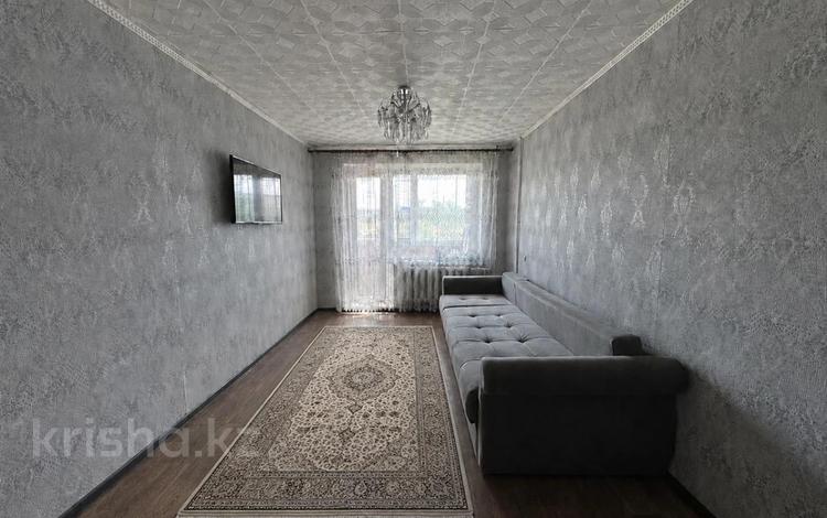 2-комнатная квартира · 51 м² · 3/9 этаж, 8-й мкр. за 14 млн ₸ в Темиртау — фото 2
