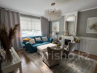 Жеке үй · 5 бөлме · 250 м², мкр Тау Самал — Олимпийская улица, бағасы: 2 млн 〒 в Алматы, Медеуский р-н