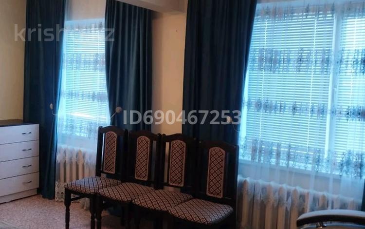 2-бөлмелі пәтер, 60 м², 3/5 қабат ай сайын, Алимжанова 14, бағасы: 90 000 〒 в Балхаше — фото 2