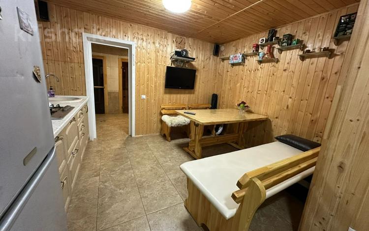 Отдельный дом · 8 комнат · 329.6 м² · 5 сот., Летунова за 270 млн ₸ в Костанае — фото 2