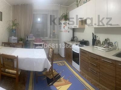 3-комнатная квартира, 74 м², 3/5 этаж, Дружбы 126А за 17.5 млн 〒 в Караганде, Алихана Бокейханова р-н