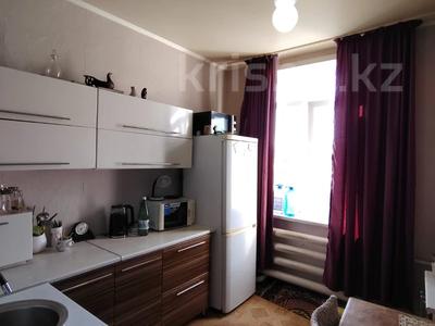 2-комнатная квартира · 48 м² · 3/3 этаж, Жабаева за 16.5 млн 〒 в Петропавловске