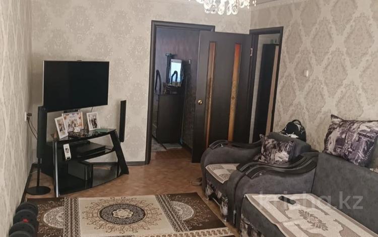 2-бөлмелі пәтер · 45 м² · 2/5 қабат, Майкудук, 15й микрорайон — 16й микрорайон, бағасы: 10.5 млн ₸ в Караганде, Алихана Бокейханова р-н — фото 2