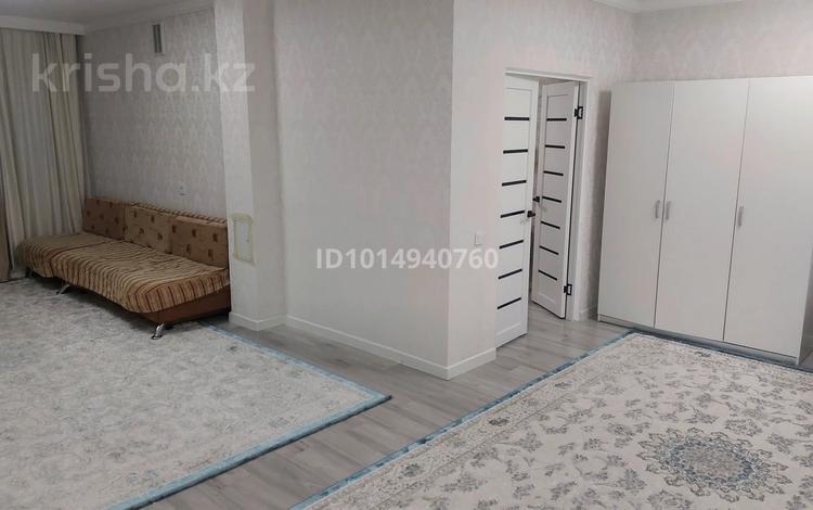 1-комнатная квартира · 55 м² · 3/14 этаж, Алматы 13 — Мангилик ел алматы за 250 000 ₸ в Астане, Есильский р-н — фото 2