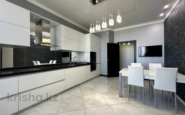 3-комнатная квартира · 130 м² · 18/21 этаж, Аль-Фараби 21 — Каратаева за 900 000 〒 в Алматы, Бостандыкский р-н — фото 12