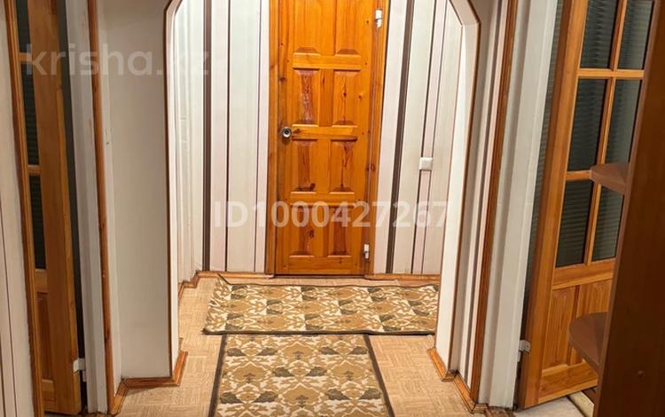 3-бөлмелі пәтер · 82 м² · 1/6 қабат, Пушкина 9, бағасы: 300 000 〒 в Жезказгане — фото 2