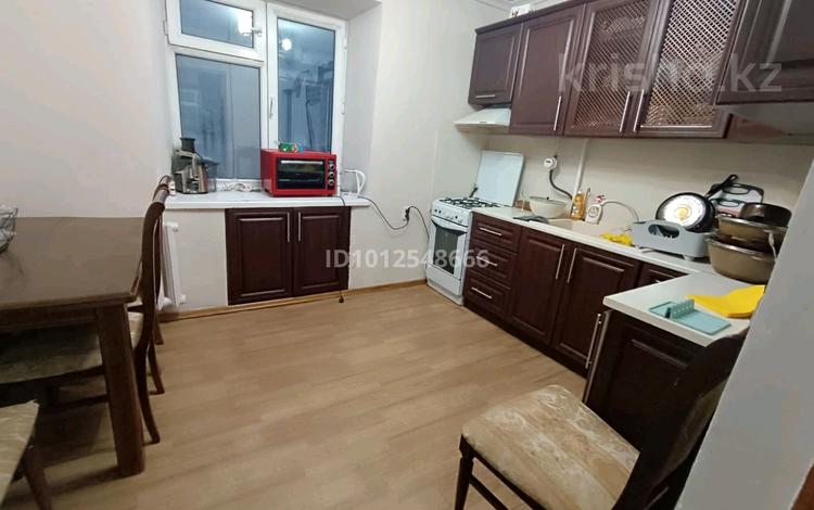 3-бөлмелі пәтер · 60.2 м² · 4/5 қабат, Бараева 3, бағасы: 275 000 ₸ в Астане, р-н Байконур — фото 2