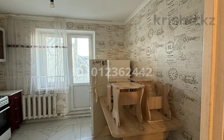 2-комнатная квартира · 64 м² · 6/6 этаж, мкр 8, Ул.Бр.Жубановых 271 — Возле ДВД за 17.5 млн ₸ в Актобе — фото 2