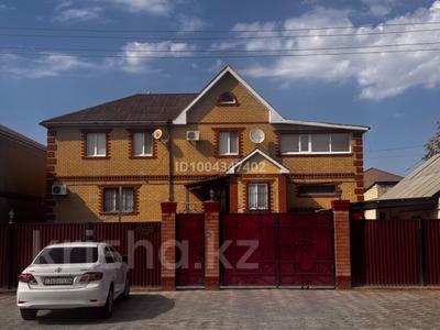 Отдельный дом · 7 комнат · 442 м² · 10 сот., мкр. Алмагуль, Шары жиенкуловой 7 за 75 млн 〒 в Атырау