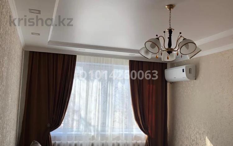 2-комнатная квартира · 56 м² · 4/5 этаж, мкр 8 за 170 000 ₸ в Актобе — фото 2