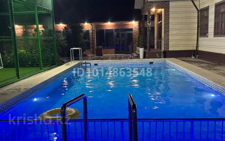 Дом · 4 комнаты · 260 м², мкр Ерменсай, Пальгова 13 за 140 000 ₸ в Алматы, Бостандыкский р-н — фото 2