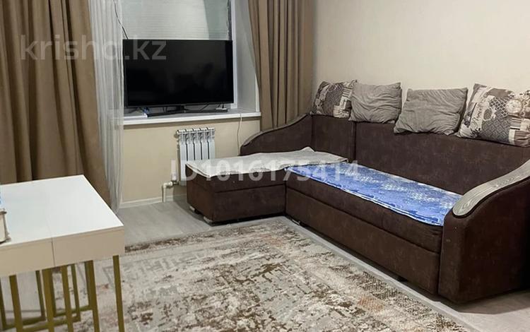 2-комнатная квартира · 54.9 м² · 7/9 этаж, Карагайлы 113 за 140 000 ₸ в Семее — фото 2
