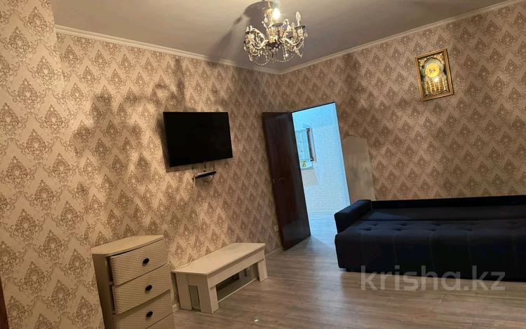 1-бөлмелі пәтер · 44 м² · 2/12 қабат, мкр Туран-2, бағасы: 15.5 млн ₸ в Шымкенте, Каратауский р-н — фото 2
