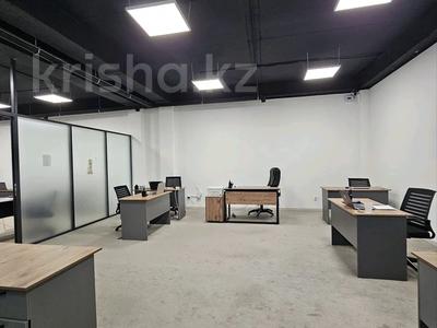 Продажа коммерческой недвижимости в Астане: Свободное назначение, офисы, магазины и бутики, салоны красоты, медцентры и аптеки, образование · 162 м² за 68 млн 〒 Свободное назначение, офисы, магазины и бутики, салоны красоты, медцентры и аптеки, образование · 162 м² за 68 млн 〒 в Астане, Нура р-н